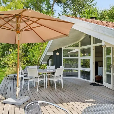 Batsha - 350m From The Sea By Interhome Holiday home Tisvildeleje