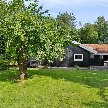 Holiday home Batsha - 350m From The Sea By Interhome *