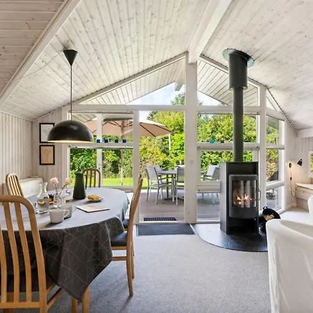Batsha - 350m From The Sea By Interhome Feriehus *