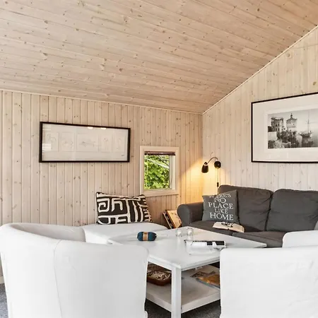 Batsha - 350m From The Sea By Interhome Feriehus *